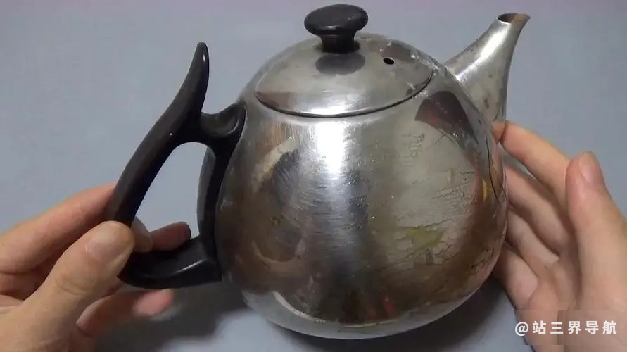 8招让你轻松清洗运动水壶