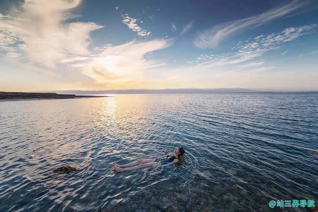在死海泡澡有哪些功效